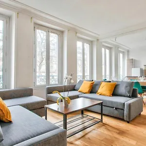 https://appartement-quartier-le-marais-2.fr-paris.fr