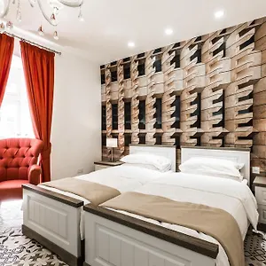 https://jean-de-valette-boutique-living.hotelssaintjulians.com